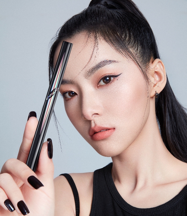 649x750-Hu47079_副本.jpg